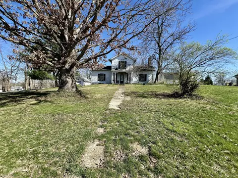 423 E Broadway St, Winchester, KY 40391