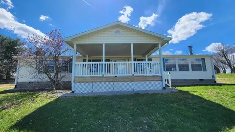 7262 Ky-1247, Waynesburg, KY 40489