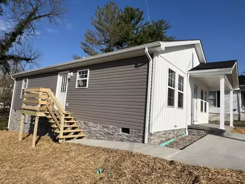 Exterior - 7 Gilliam St, Corbin, KY 40701 photo 7 of 8