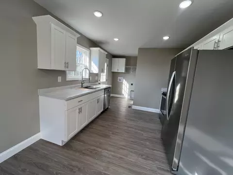 Kitchen - 7 Gilliam St, Corbin, KY 40701 photo 2 of 3