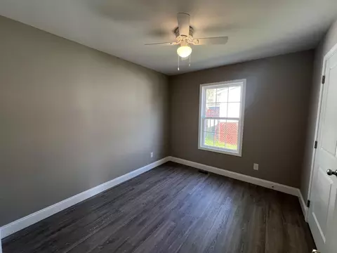 Bedroom - 7 Gilliam St, Corbin, KY 40701 photo 2 of 3