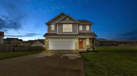 102 Ocaso Ct, Georgetown, KY 40324