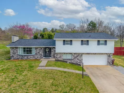 105 Volunteer Dr, Somerset, KY 42501