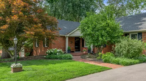 561 Albany Rd, Lexington, KY 40502