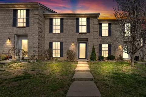 335 Houston Creek Dr, Paris, KY 40361