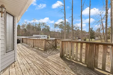225 Dixie Pine Dr, Burnside, KY 42519 photo 9