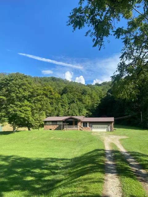 9010 S Hwy 421, Manchester, KY 40962