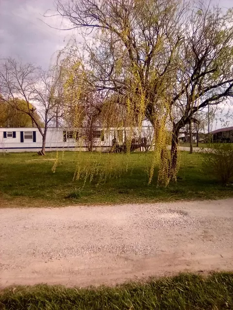 108 Grace Loop, Lily, KY 40740 photo 3