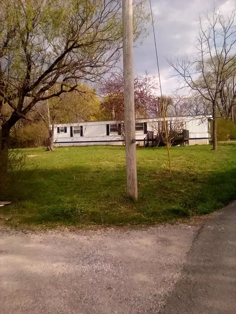 108 Grace Loop, Lily, KY 40740 photo 4