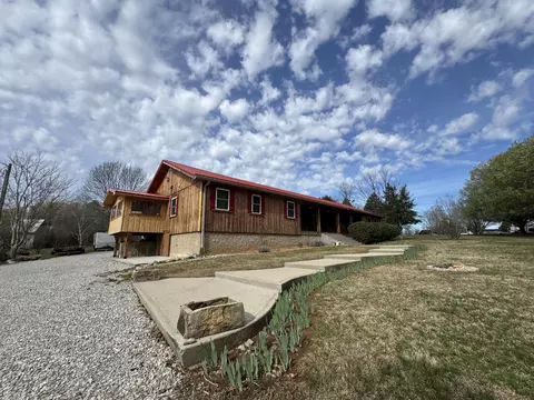 44 Antioch Ln, Burnside, KY 42519