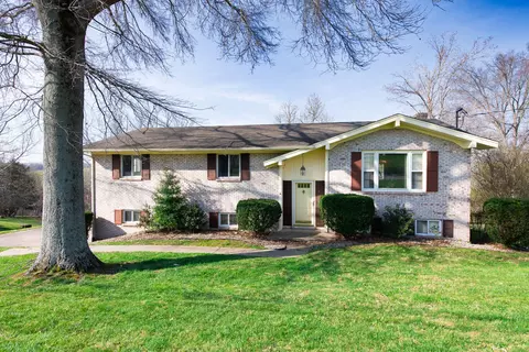 109 Lakeshore Dr, Richmond, KY 40475