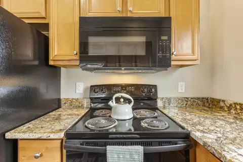 Kitchen - 110 Elm St, Georgetown, KY 40324 photo 3 of 5
