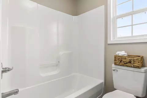 Bath - 110 Elm St, Georgetown, KY 40324 photo 1 of 2