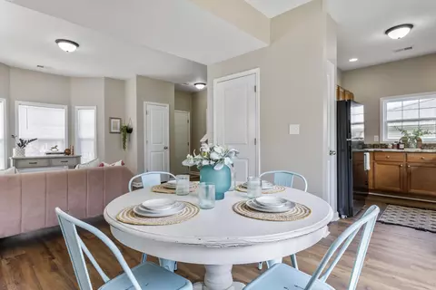 Dining - 110 Elm St, Georgetown, KY 40324 photo 1 of 2