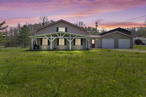 2353 Crooked Creek Rd, Irvine, KY 40336