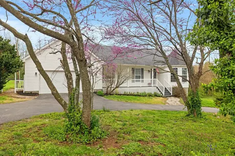 685 Waterworks Rd, Danville, KY 40422