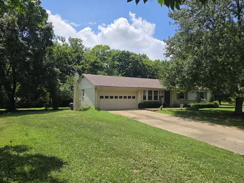 1502 Clarksdale Ct, Lexington, KY 40505
