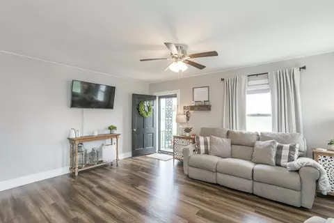 315 W Maple Ave, Lancaster, KY 40444
