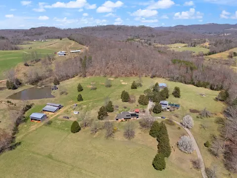 1034 New Zion Rd, Williamsburg, KY 40769