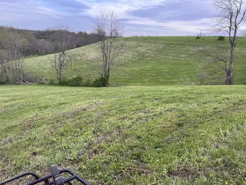 4472 Kirksville Rd, Paint Lick, KY 40461