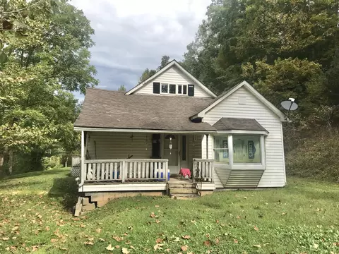 18 Asbury Ln, Olive Hill, KY 41164