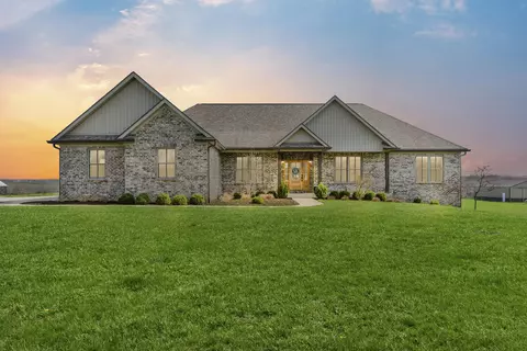 1694 Switzer Rd, Stamping Ground, KY 40379