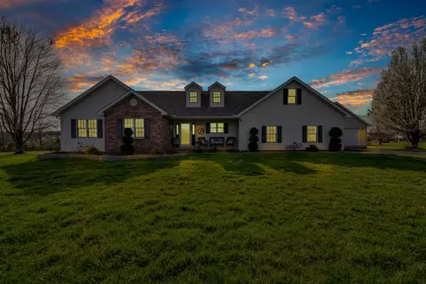 179 Limousine Ln, Morehead, KY 40351