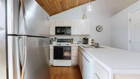 Kitchen - 3517 Roundtable Way, Lexington, KY 40515 photo 2 of 2
