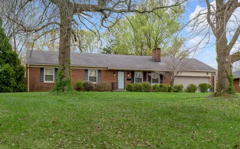 242 Idle Hour Dr, Lexington, KY 40502