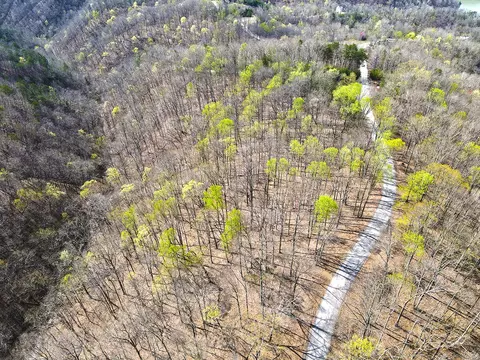 78 Sandstone Trl, Monticello, KY 42633