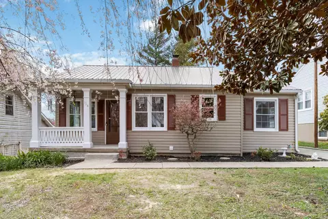 114 Hanson St, Berea, KY 40403
