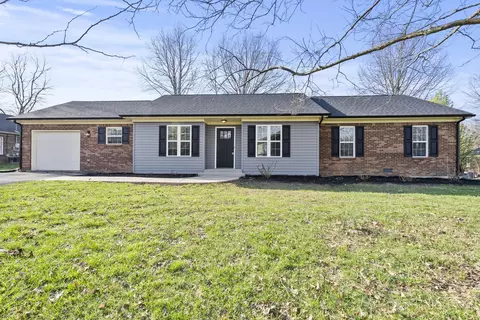 1009 Woodlawn Dr, Lawrenceburg, KY 40342