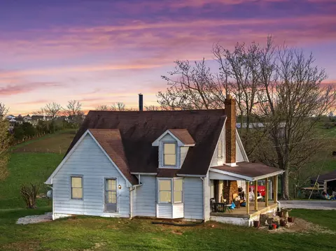 1301 Glensboro Rd, Lawrenceburg, KY 40342