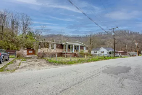 67 Bulan Hiner Rd, Hazard, KY 41701 photo 3