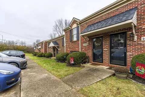 1452 Hartland Woods Way, Lexington, KY 40515