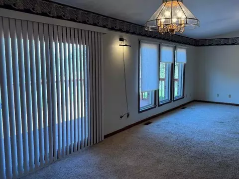 Living - 130 N Shawhan Rd, Berry, KY 41003 photo 4 of 8