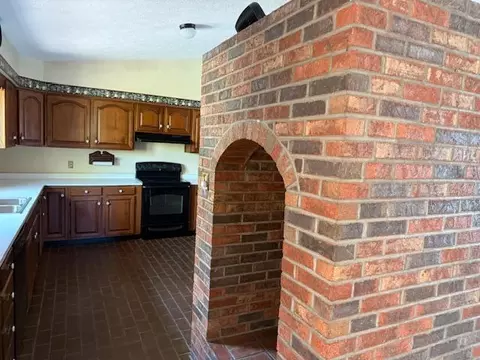 Kitchen - 130 N Shawhan Rd, Berry, KY 41003 photo 3 of 4
