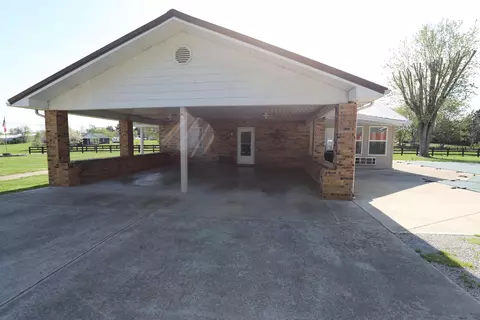 91 Mangold Dr, Nancy, KY 42544 photo 3