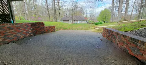 Exterior - 412 Sunset Dr, Morehead, KY 40351 photo 10 of 12