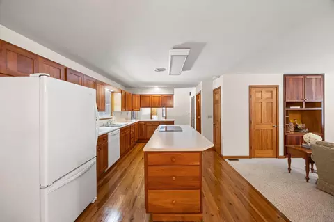 Kitchen - 412 Sunset Dr, Morehead, KY 40351 photo 1 of 10