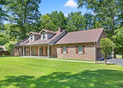412 Sunset Dr, Morehead, KY 40351