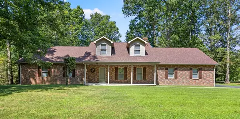 Exterior - 412 Sunset Dr, Morehead, KY 40351 photo 2 of 12