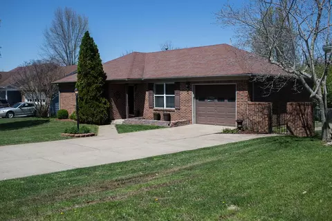 310 Blue Valley Ct, Frankfort, KY 40601