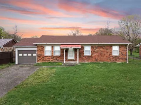 215 S Broadway St, Berea, KY 40403