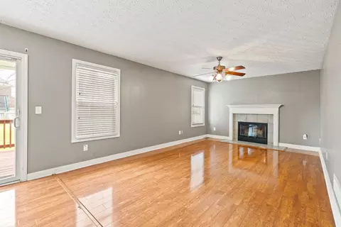 Living - 107 Stapleton Way, Georgetown, KY 40324 photo 3 of 5