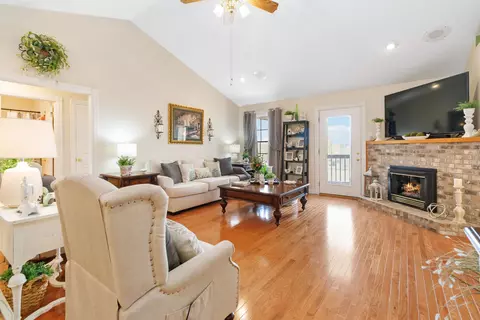 1284 Lanetown Rd, Nancy, KY 42544 photo 4