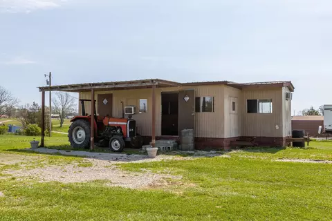 2100 Old Log Lick Rd, Winchester, KY 40391 photo 13