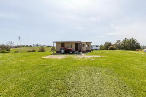 2100 Old Log Lick Rd, Winchester, KY 40391 photo 14