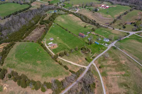 2100 Old Log Lick Rd, Winchester, KY 40391 photo 9