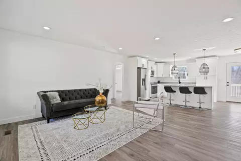 Living - 231 Corinth Rd, Corbin, KY 40701 photo 1 of 3